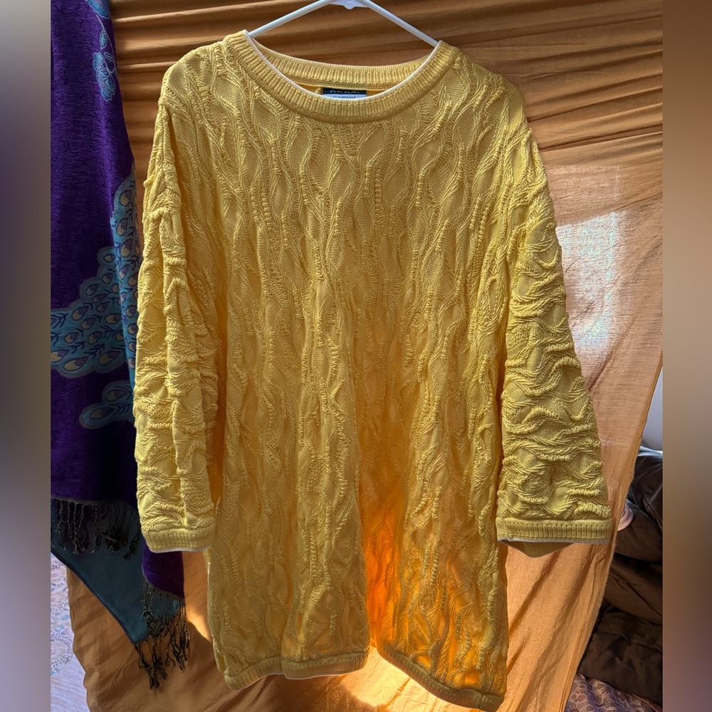 Coogi 3/4 Sleeve Sweater